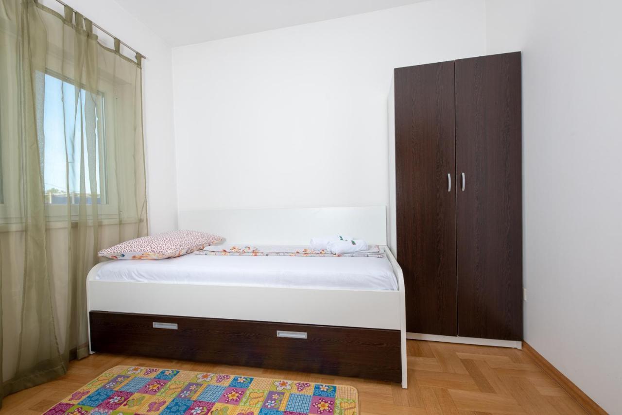 Apartmani Spoljar Zupanja Exterior photo