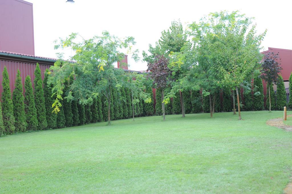 Apartmani Spoljar Zupanja Exterior photo